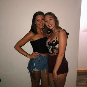 Meet your Posher, Chloe